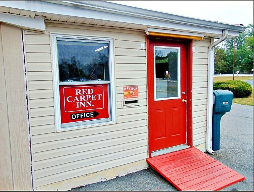 Red Carpet Inn Duncannon New Buffalo Kültér fotó